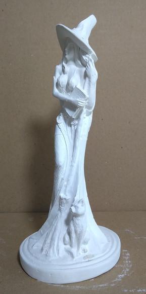 Escultura Bruxa Sabrina Imagem em Gesso Cru para Pintar