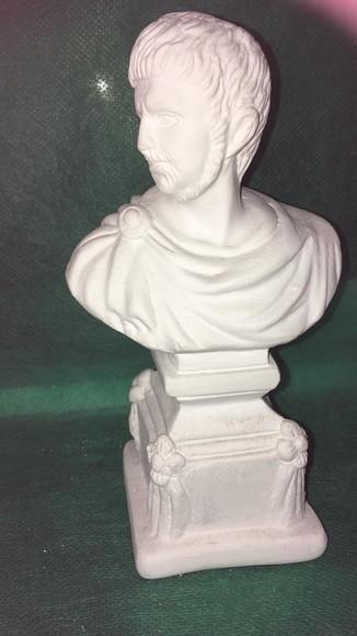 Escultura Busto de Nero em Gesso Cru para Pintar