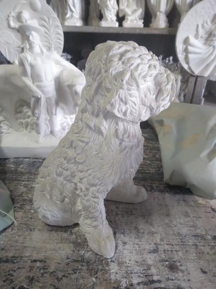Escultura Cachorro Toy Imagem Cãozinho em Gesso Cru