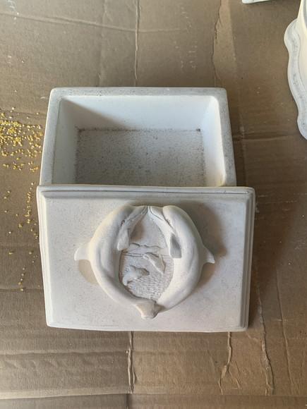 Escultura Caixa Golfinho Imagem em Gesso Cru para Pintar
