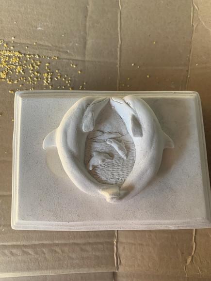 Escultura Caixa Golfinho Imagem em Gesso Cru para Pintar