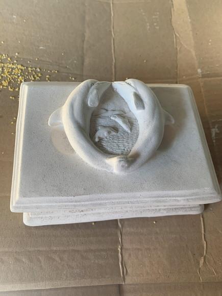 Escultura Caixa Golfinho Imagem em Gesso Cru para Pintar