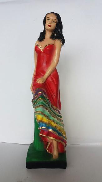 Escultura Cigana Sete Saias Sentada Imagem Gesso 100% Puro