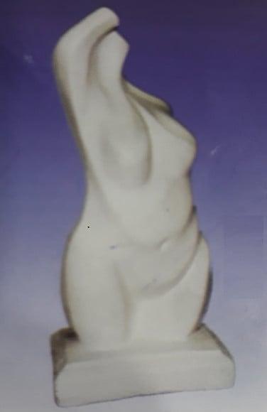 Escultura Corpo Feminino Imagem em Gesso Cru para Pintar