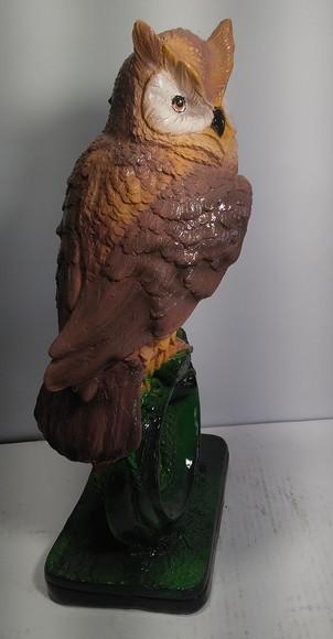Escultura Coruja Imagem em Gesso Coruja Grande com Corrente