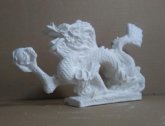 Escultura Dragão Bola Médio em Gesso Cru para Pintar
