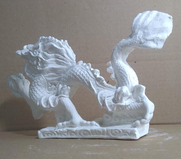 Escultura Dragão Bola Médio em Gesso Cru para Pintar