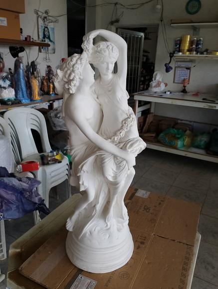 Escultura em Gesso Romeu e Julieta Grande 70cm