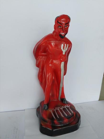 Escultura Exu Sete Garfos Imagem 100% em Gesso Puro Natural