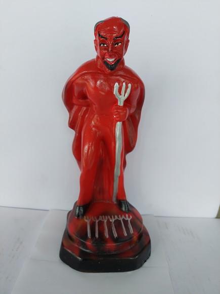 Escultura Exu Sete Garfos Imagem 100% em Gesso Puro Natural