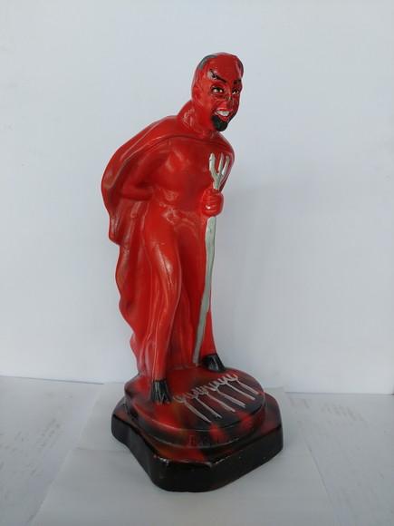 Escultura Exu Sete Garfos Imagem 100% em Gesso Puro Natural