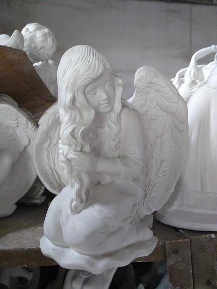 Escultura Fada Imagem da Fadinha em Gesso Cru Nova