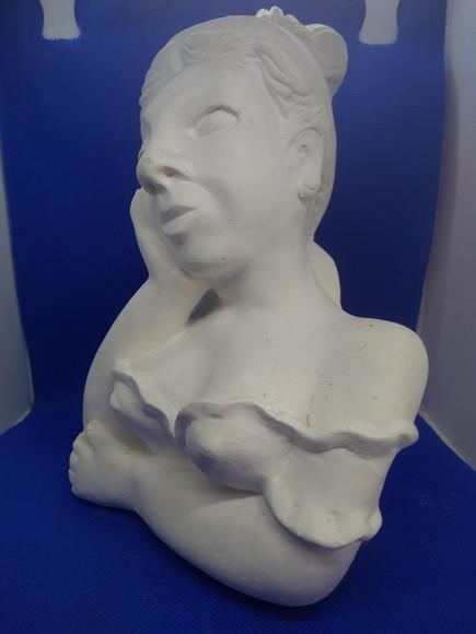 Escultura Namoradeira Dora Imagem em Gesso Cru para Pintar