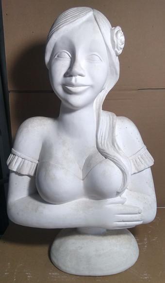 Escultura Namoradeira Luiza em Gesso Cru para Pintar