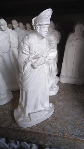 Escultura Nanã Orixá do Candomblé em Gesso Cru para Pintar