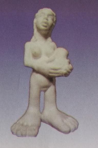 Escultura Negra com Pote em Gesso Cru para Pintar