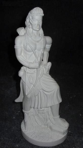 Escultura Oxossi Orixá do Candomblé Imagem Oxosse Gesso Cru