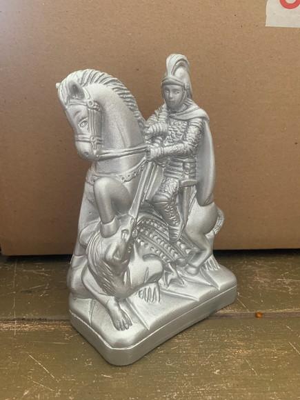 Escultura São Jorge Prateado com 16 cm