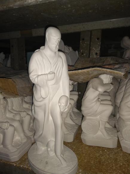 Exu João Caveira Imagem Exu Caveira em Gesso Cru