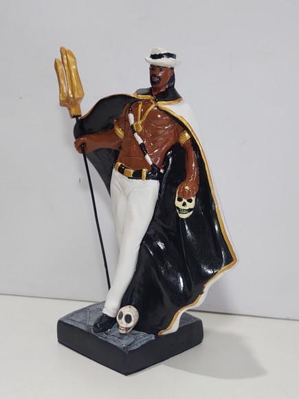 Exu sem Nome Imagem Exu Caveira Lúcifer com Capa das Almas