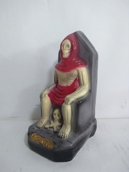 Exu Tata Caveira Imagem Exu Tata Caveira no Trono
