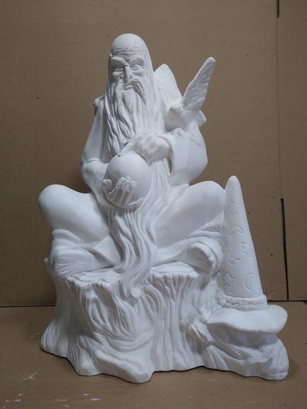 Imagem Bruxo Ravengar Escultura em Gesso Cru para Pintar