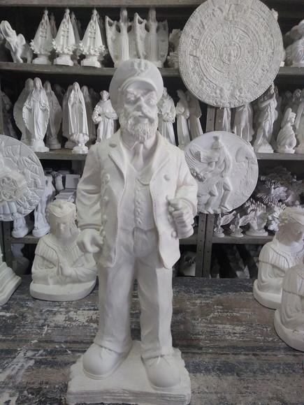 Imagem Capitão do Mar Escultura Marinheiro em Gesso Cru