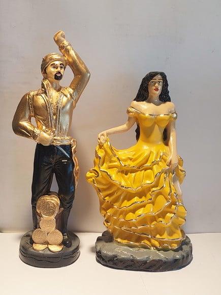 Imagem Casal de Ciganos do Ouro Cigano Vladimir Cigana Ouro