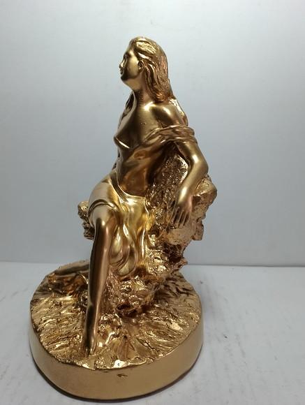 Imagem Cigana do Ouro Sentada Escultura Cigana Toda Dourada