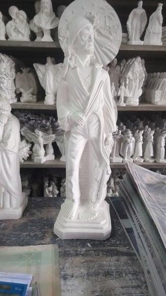 Imagem Cigano do Violino Escultura em Gesso Cru com Grande
