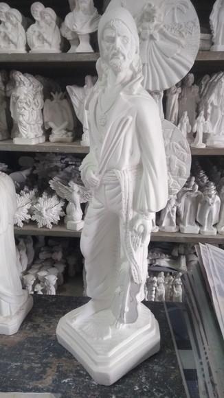 Imagem Cigano do Violino Escultura em Gesso Cru com Grande