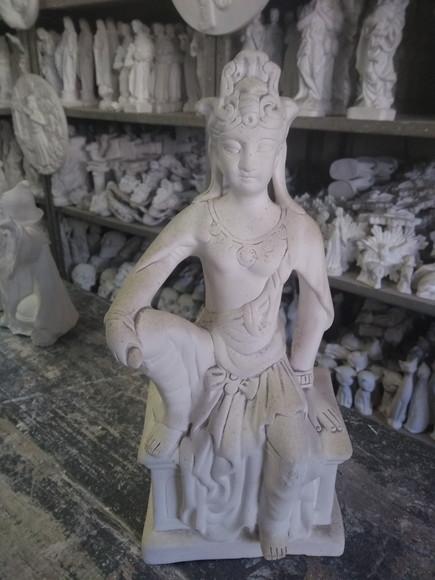 Imagem Deus Blama Escultura em Gesso para Pintar