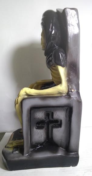 Imagem Exu Tata Caveira Escultura Exu Tata Caveira no Trono