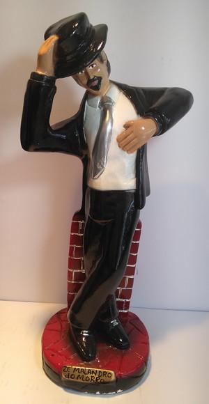 Imagem Malandro do Morro Escultura Zé Pelintra Malandro 40cm