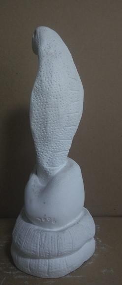 Imagem Mão Segurando Cobra Naja Escultura para Pintar 20cm