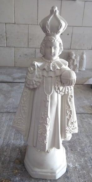 Imagem Menino Jesus de Praga Escultura em Gesso Cru