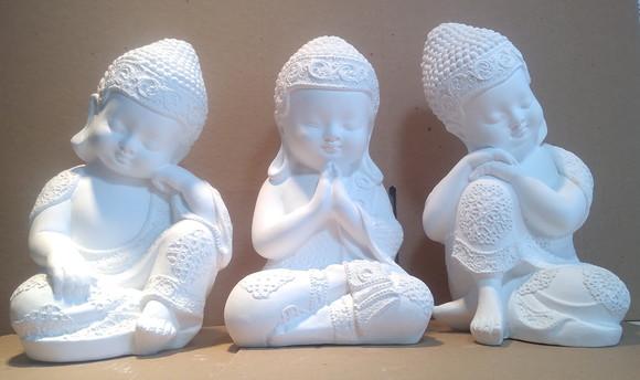 Imagem Monge Pensativo Buda Escultura Kit C/3 Monges Dourado