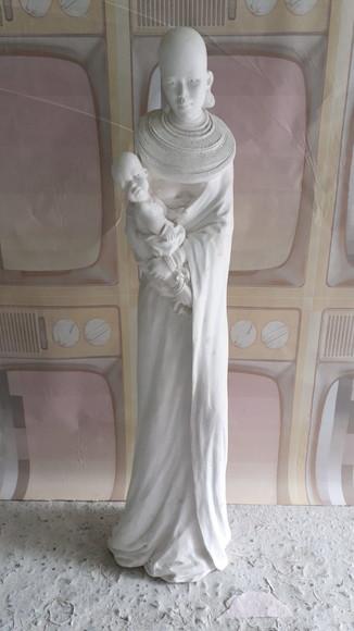 Imagem Mulher Africana c/ Crianç no Colo Escultura Gesso Cru