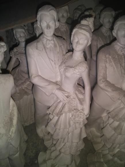 Imagem Noivos Românticos Escultura Noivinhos para Enfeitar