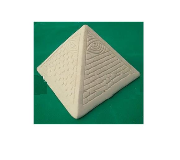Imagem Piramide Olho de Vidro em Gesso Cru para Pintar