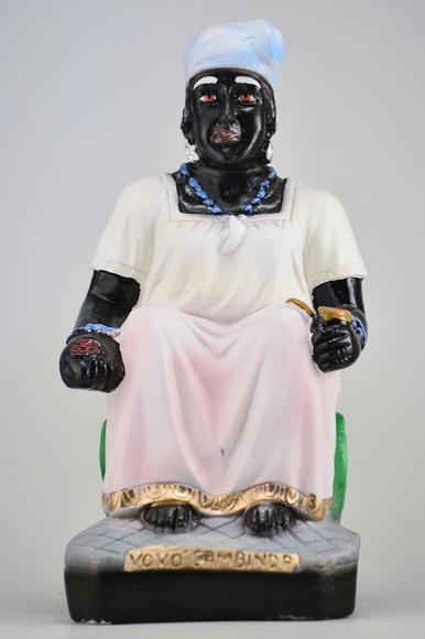 Imagem Preta Velha Vó Cambinda Escultura em Gesso Puro