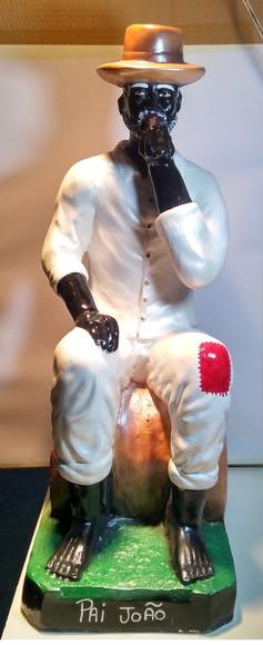 Imagem Preto Velho Pai João Escultura Grande com Chapéu 65cm