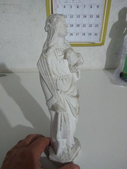 Imagem Santa Inês em Gesso Cru para Pintar Como Desejar