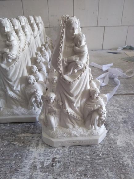 Imagem Santa Maria de Belém Escultara em Gesso Cru