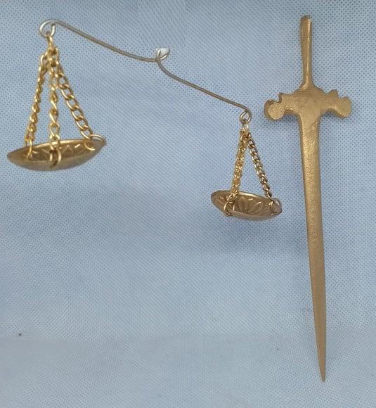 Imagem São Miguel Arcanjo 45 cm em Gesso Cru +balança Espada