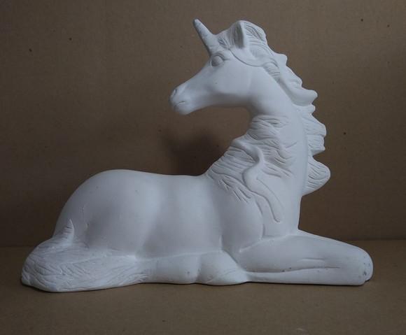 Imagem Unicórnio Sentado Escultura Cavalo Unicórnio Sentado