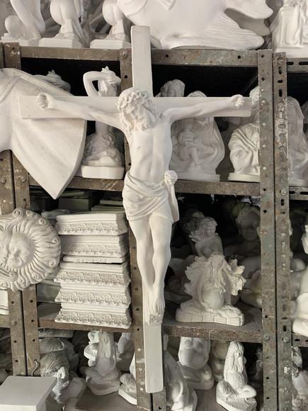 Jesus Cristo Crucificado Imagem Cristo na Cruz em Gesso Cru