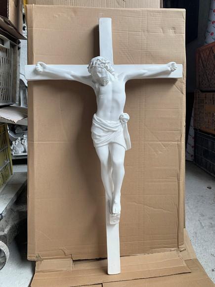 Jesus Cristo Crucificado Imagem Cristo na Cruz em Gesso Cru