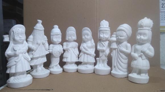 Kit com 8 Orixás Baby em Gesso Branco p/ Pintar Como Quiser