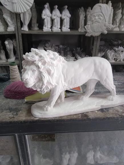 Leão Rei da Selva Imagem Leão Escultura Gesso Cru Grande